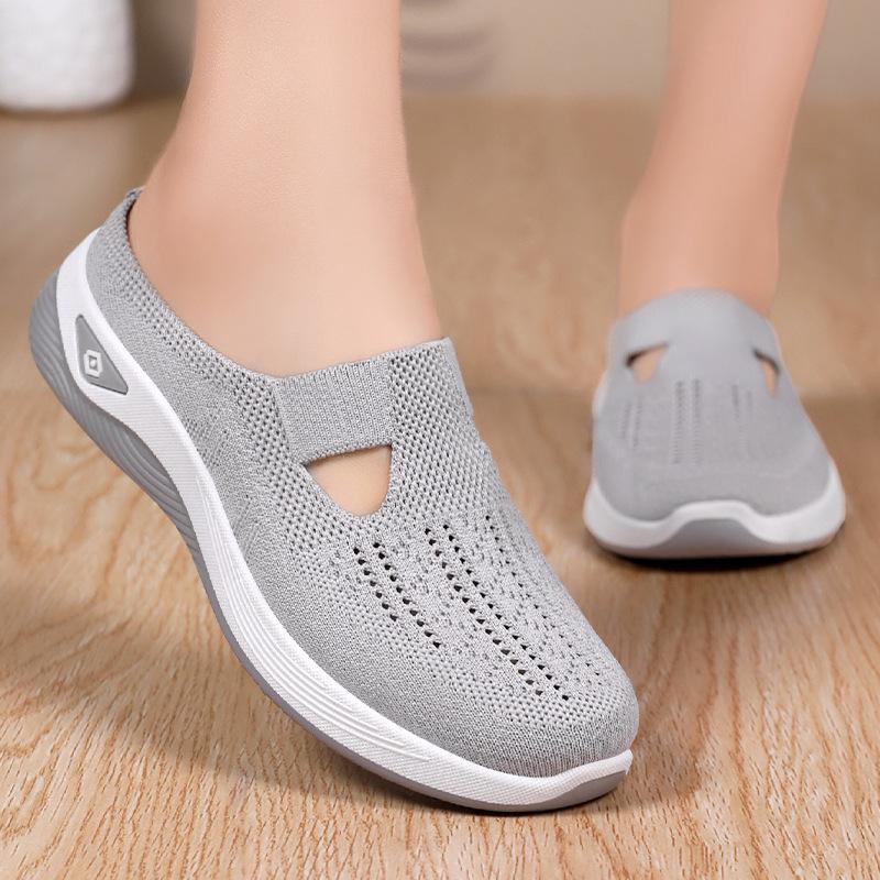 Women's Casual Shoes Soft Bottom Breathable Fashionable Mom Shoes Old Beijing Cloth Shoes