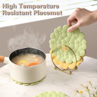 Table Placemat Coaster Flower Shape Anti-scald Heat-Resistant Non-slip Waterproof Heat Insulation Silicone Dishwasher Safe Dining Mat Table