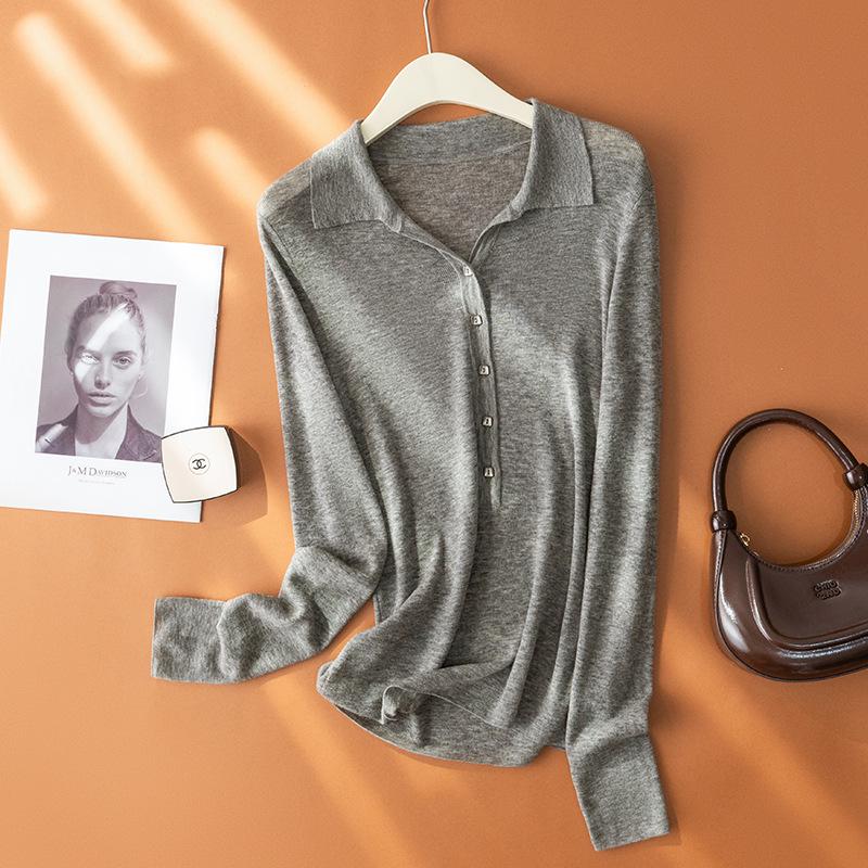 

2025 Puyuan A/W Soft Luxury Turn-Down Collar Sweater with Door Nail Button Medium