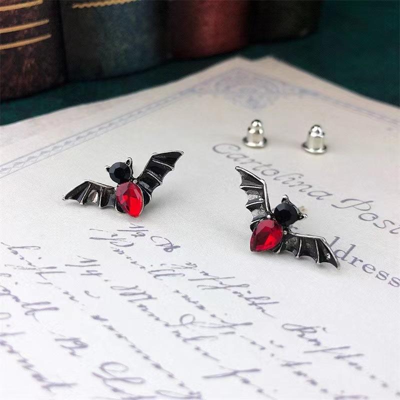 Vintage Red Water Drop Zircon Bat Stud Earrings Fashionable Personalized Exquisite Ear Jewelry For Women
