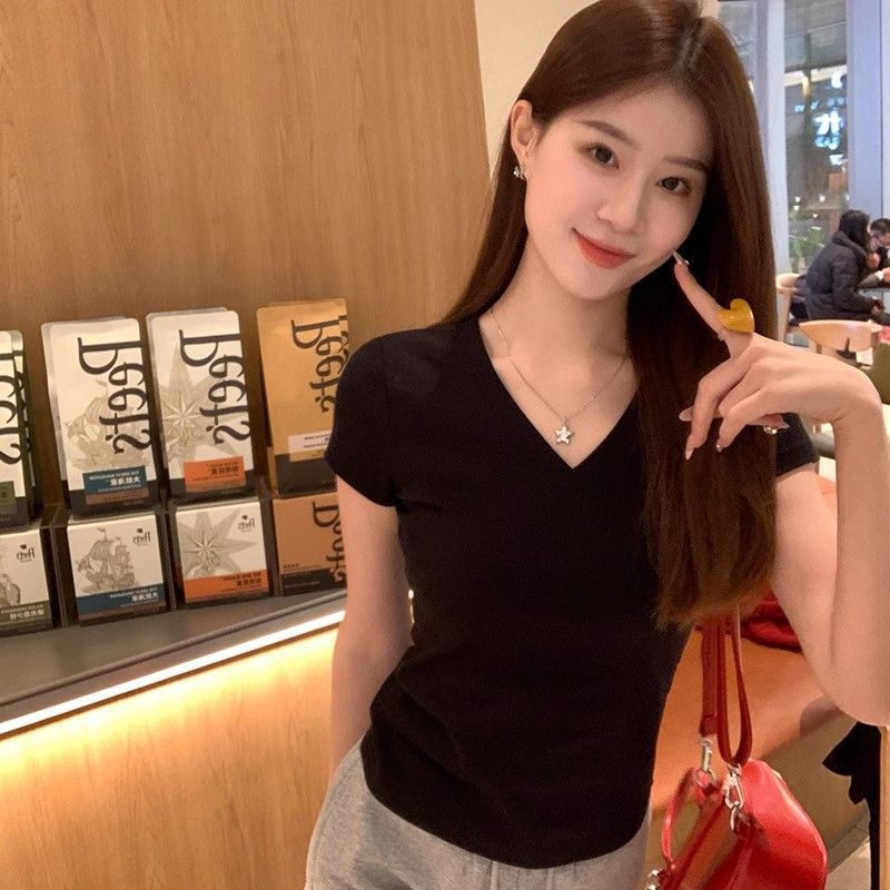 V-neck Design Slim Short-sleeved T-shirt for For Women In Summer New Slim and Versatile Solid Color Simple Top