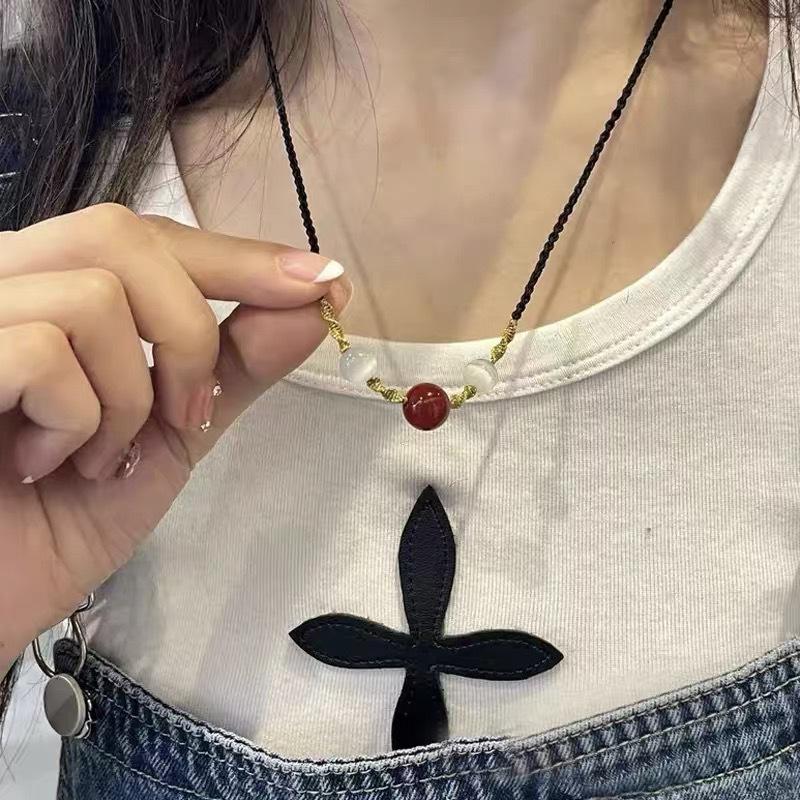 Xiaohongshu same transfer bead necklace agate woven rope good luck safe couple hand rope