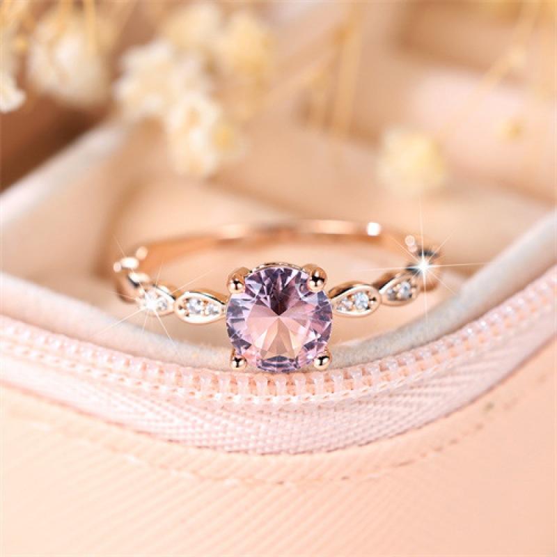 Creative Casual Versatile Round Glass Edge White Diamond Ring no. 6
