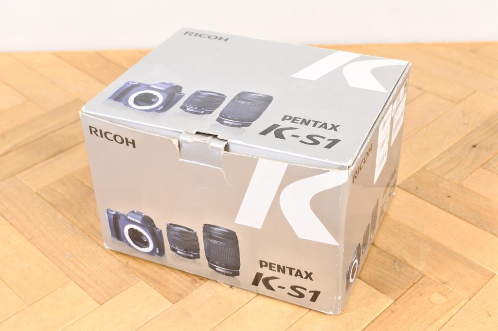 Pentax K‑S1 White • 18‑55 & 55‑300 DAL Kit • Shutter Count 1300 • Tested • Japan