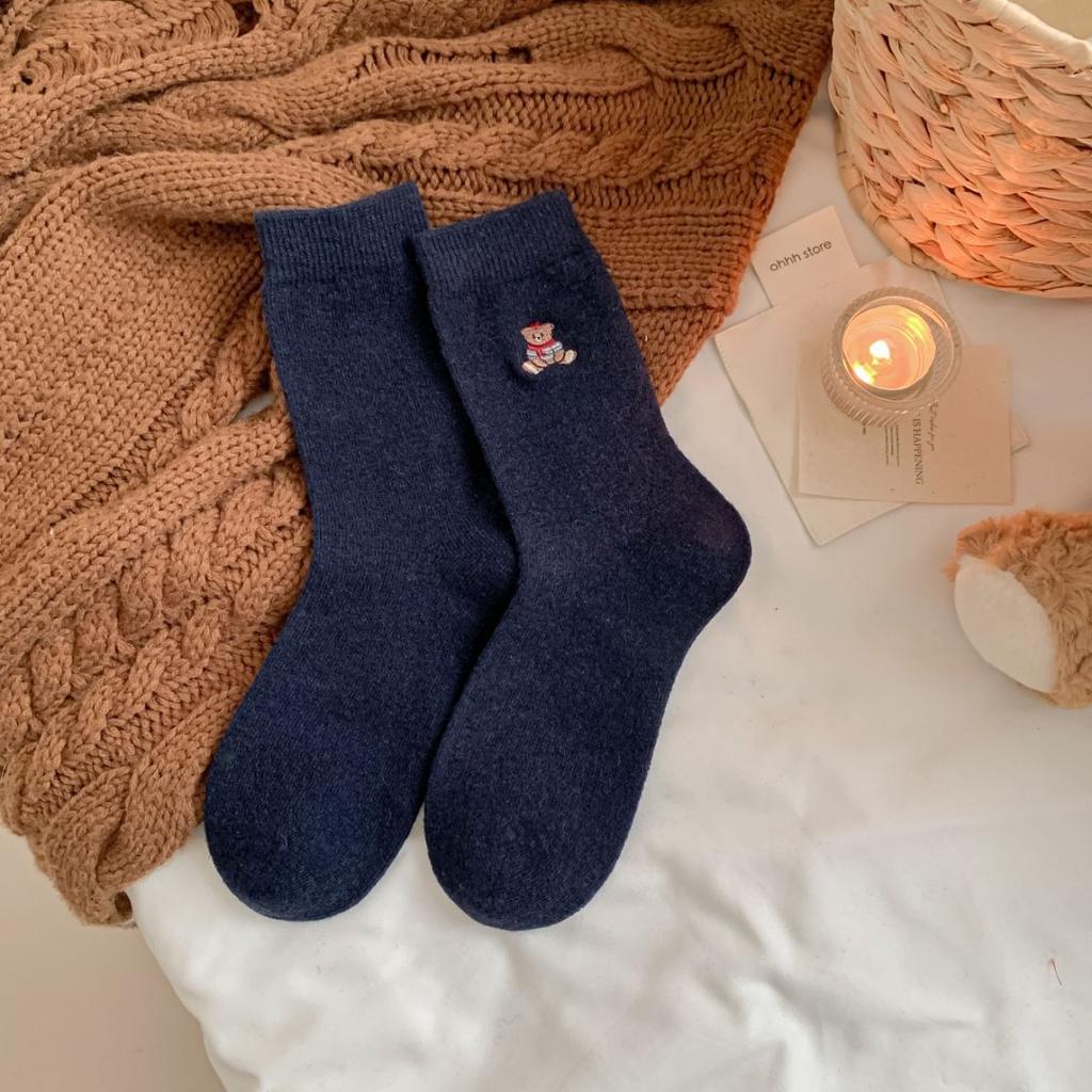 Winter and Autumn Children's Solid Color Bear Embroidered School-style Warmth-Keeping Women's Socks, Fashionable Wool Plush Socks for Women