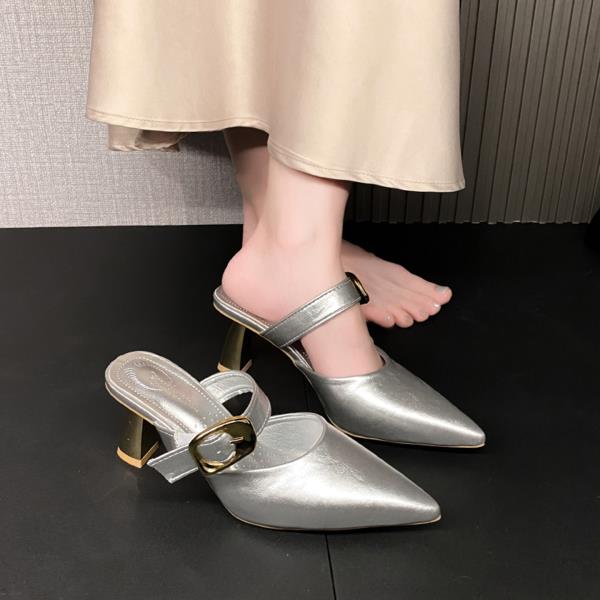 Fashion Shoes Woman's Slippers Cover Toe Square Heel Slides 2025 Summer Block Pointed Shoes Woman's Slippers Square Heel Pointed Toe Sli
