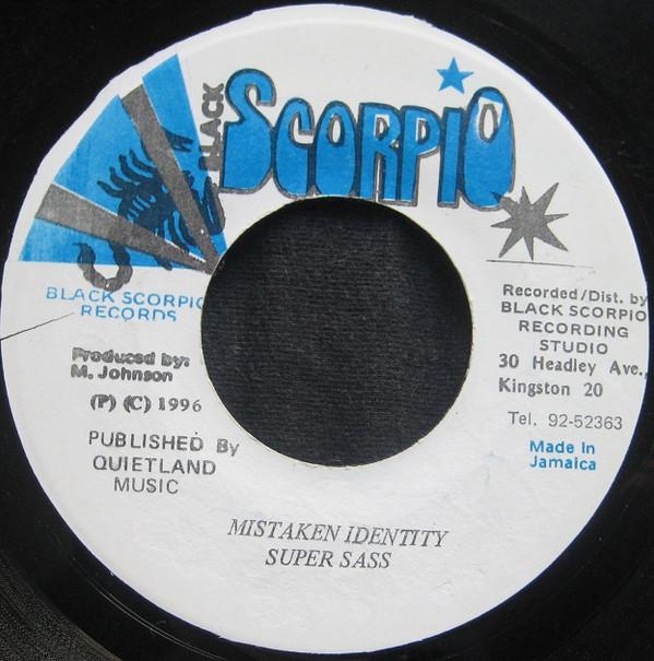 

7inch Record SUPER SASS - Mistaken Identity NONE Black Scorpio 1996 Japan Reggae, Ska & Dub Used
