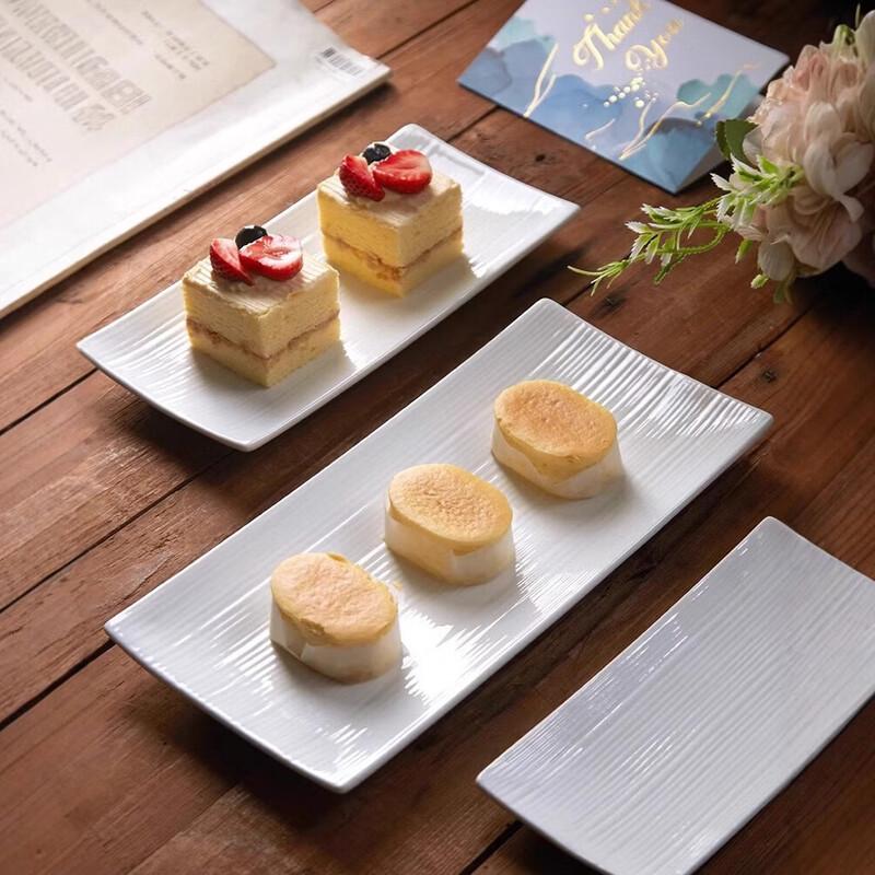 abay 12-Inch Ceramic Striped Rectangular Plate