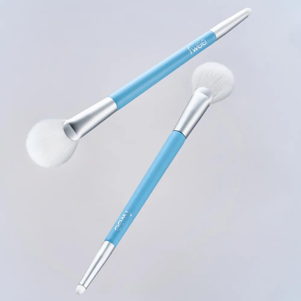fwee Featherlike Dual Highlighter Brush