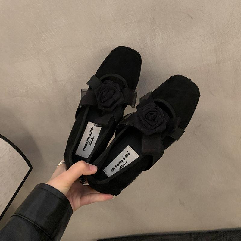 

Tall Mary Jane single shoes women s autumn 2025 ankle straps ballet shoes French shallow mouth retro flat bottom tide 35