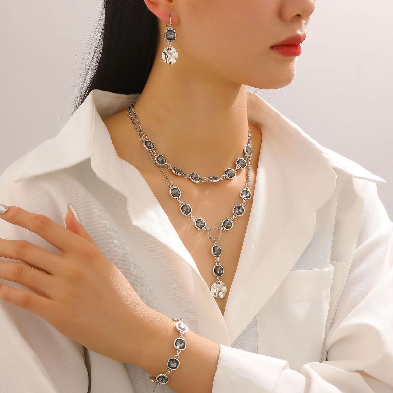 Fashionable Square Black Diamond Necklace Set Simple Geometric Inlay Splice Earrings Bracelet Necklace Jewelry Accessories Gifts