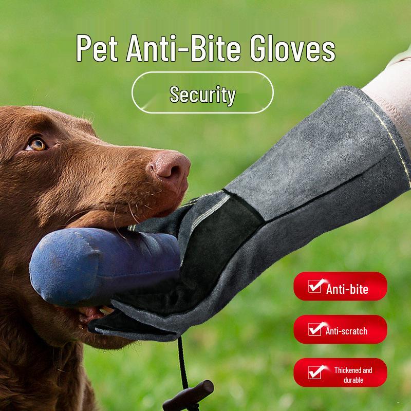 Cowhide BBQ Gloves: Heat-Resistant, Fireproof, Long-Style for Camping, Picnics, and Welding (500℃ Protection)