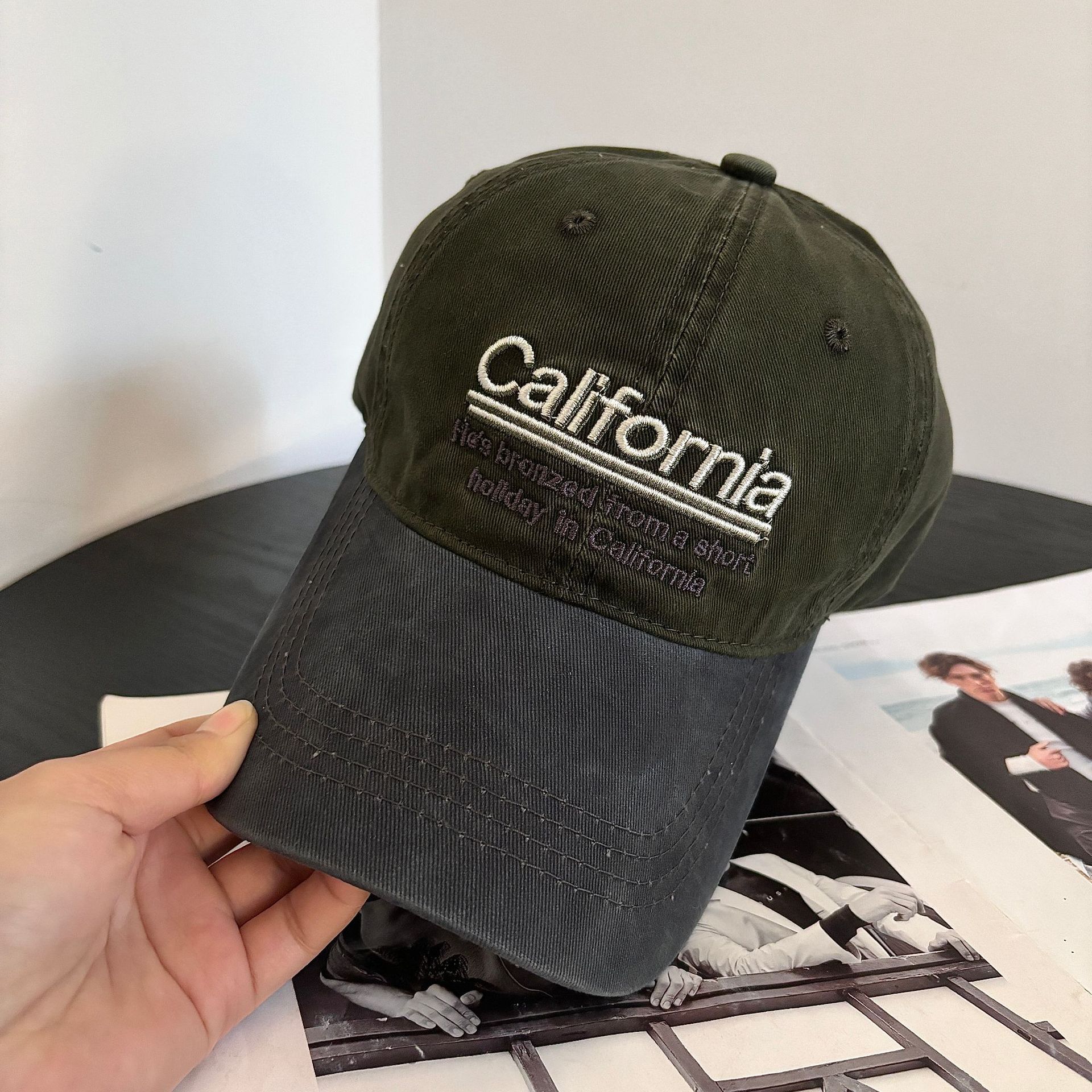 

Нова американська особистість модна тенденція бейсболка чоловіча вишивка літер ретро кольорове поєднання повсякденна сонцезахисна кепка жіноча M（56-58cm） темно-зелений колір