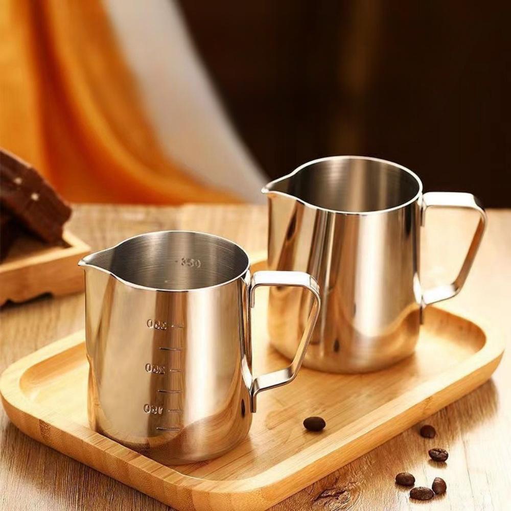 1 Stück Ziehbecher, Messbecher mit Edelstahlskala, Ziehbecherutensil im thailändischen Stil, spitznasiges Artefakt, Kaffeetrinkutensil