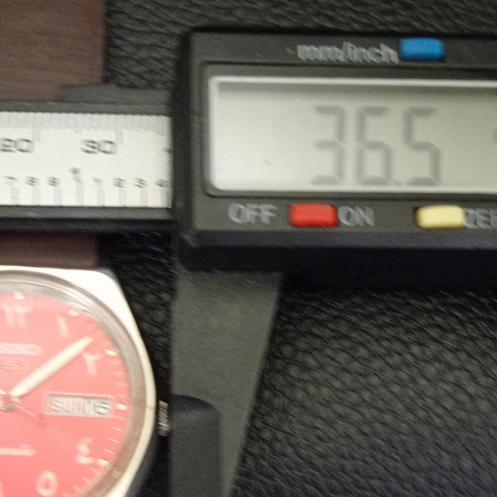 JAPAN 6309A VINTAGE SEIKO 5 AUTOMATIC MENS ARABIC RED COLOR DIAL WATCH A701369-5 R206a-a701369