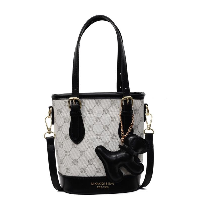 

Модная женская сумка через плечо no pendant