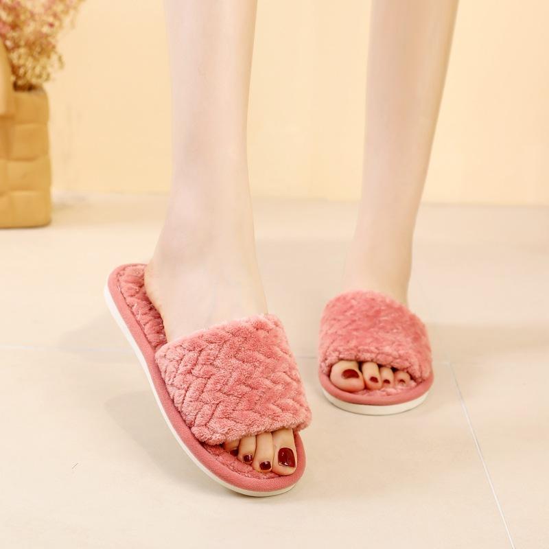 Pantoufles Peluche Maison Femme