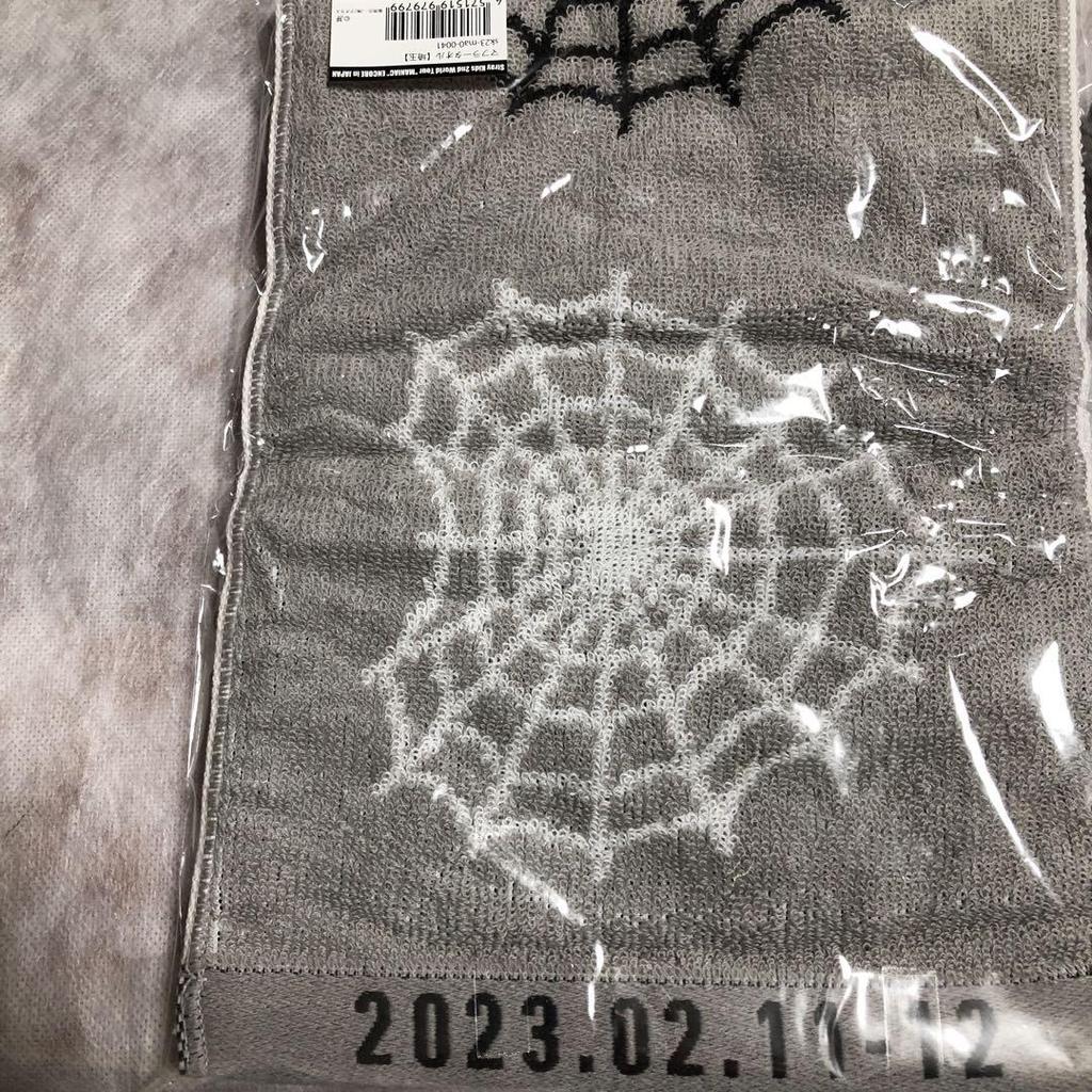 [GEBRAUCHT] Preisreduzierung Stray Kids T-Shirt M Schalldämpfer Handtuch 2 Stück 3 Artikel