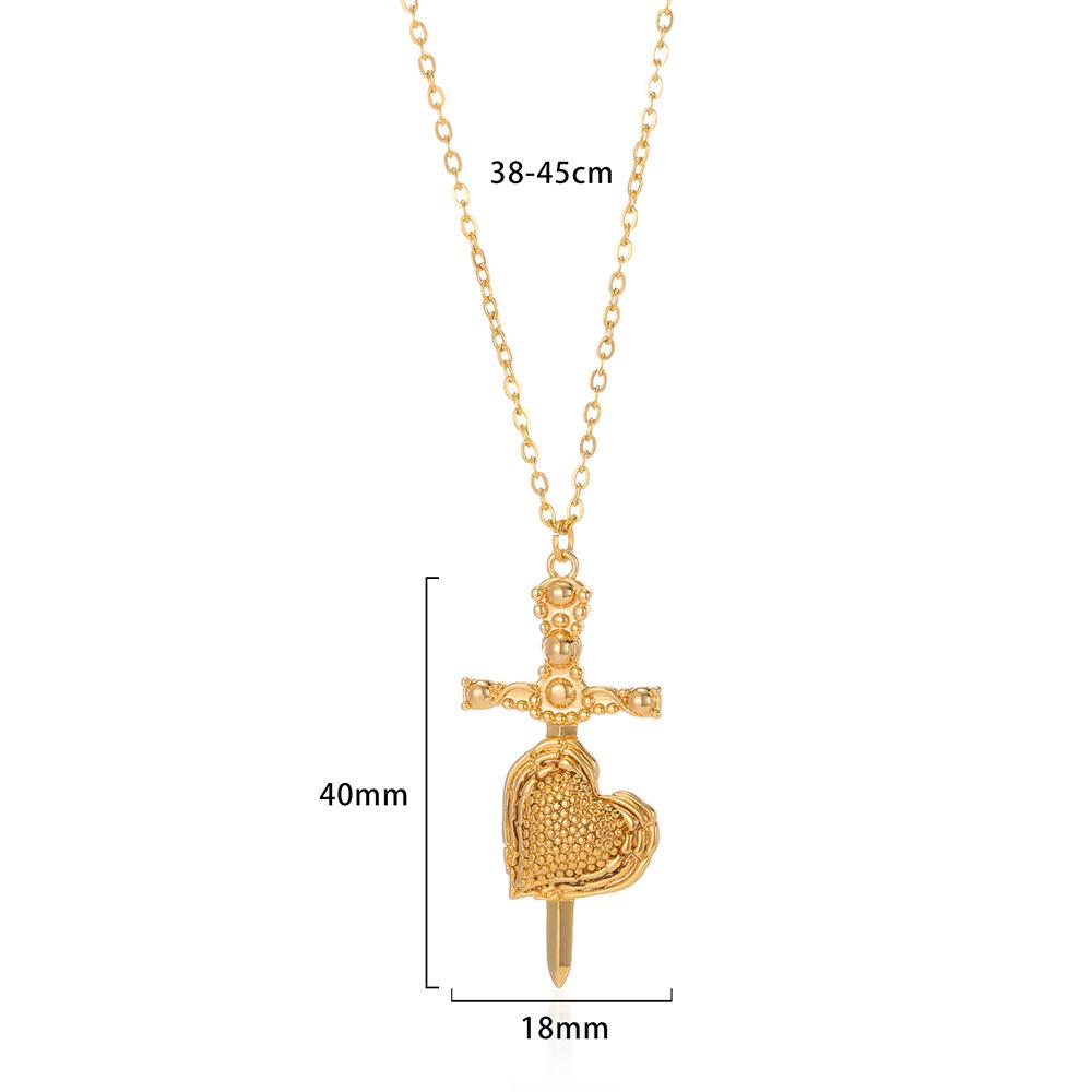 European-American Fashion Heart Necklace: Trendy Scorpion Clavicle Chain for Everyday Wear