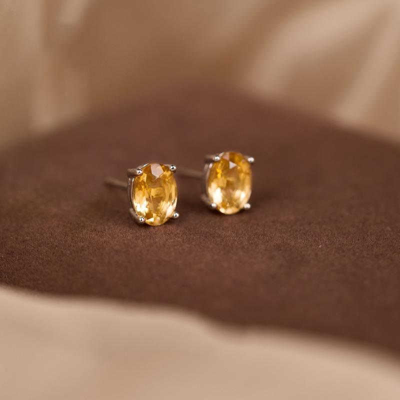 

Серьги Zir*****val корейские простые высококлассные серьги-гвоздики универсальные модные нишевые серьги с темпераментом женские