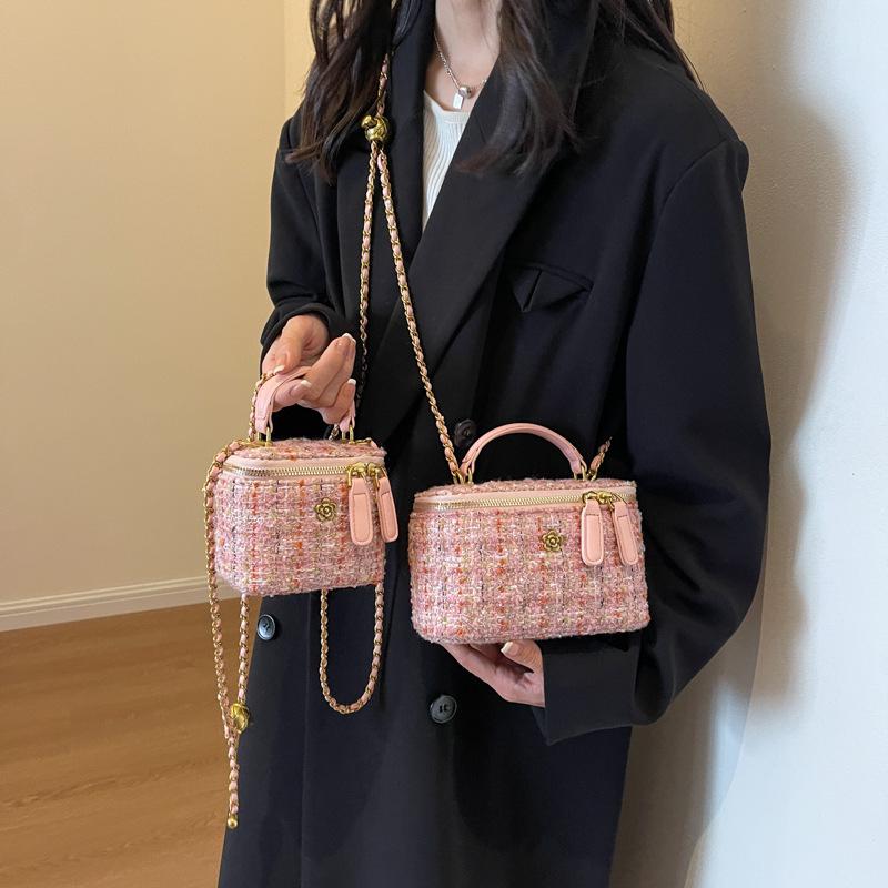 

Стильна вовняна сумочка 2025 - Шикарна осінньо-зимова сумка на плече та кросбоді для жінок Large 18*8*11 рожевий