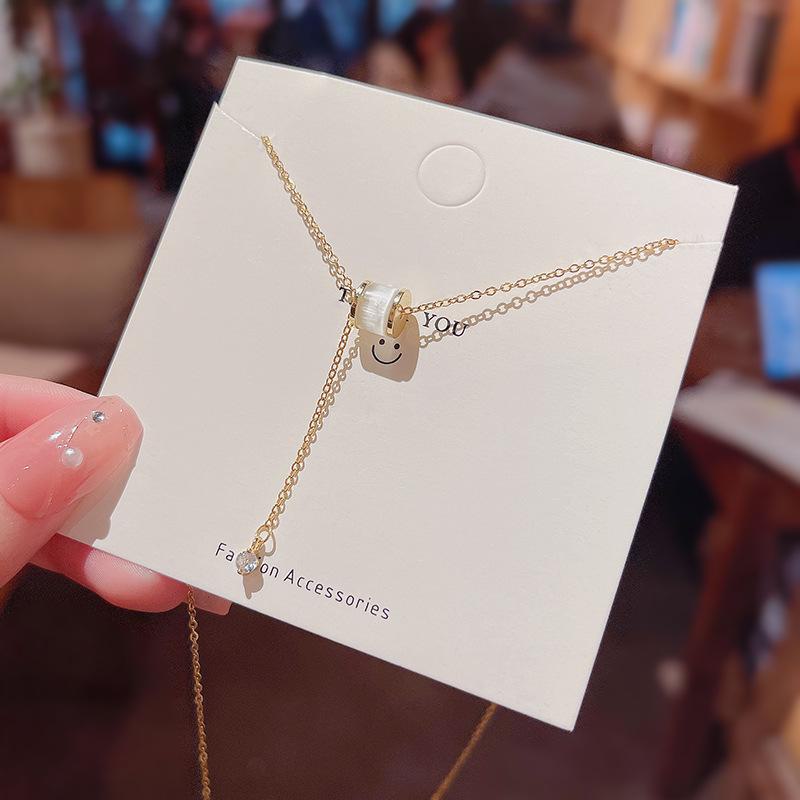 Elegant Cat's Eye Titanium Necklace for Women - High-End Design, Versatile, Exquisite Clavicle Chain