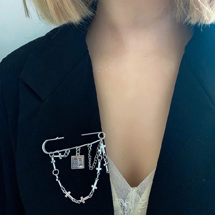 Trendy Star Women Brooch Pin Tassels Chain Safety Pins Backpack Handbag Ornament