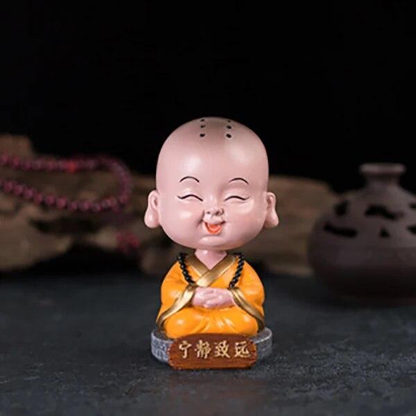 Ornamente pentru mașină rășină drăguț cu cap scuturator călugăr Buddha figurină decorare auto casă interior interior tablou de bord accesorii decor