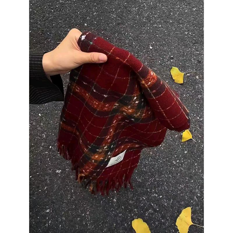 New Christmas Atmosphere Red Plaid Scarf Women's Winter Versatile Warm Thickened Student Scarf Tide