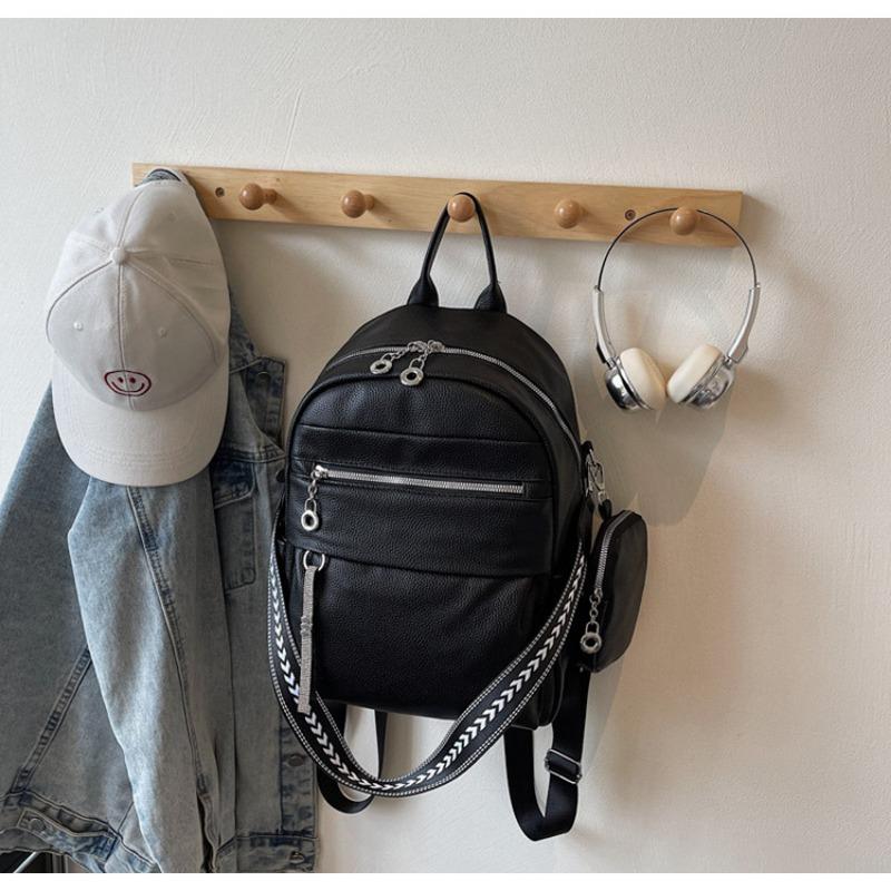 Backpack Women's Simple New Fashion Daily Versatile Trend Large Capacity Leisure Travel Backpack