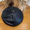 Moda primaverile, autunnale e invernale berretto in pelle di agnello europeo e americano cappello da edicolante cappello ottagonale da pittore cappello a bocciolo