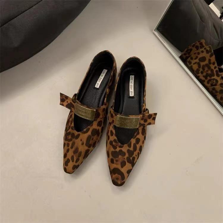 Single Shoes Women's Autumn Height Increase Soft Sole with Skirt Pointed Retro Mary Jane Women's Shoes