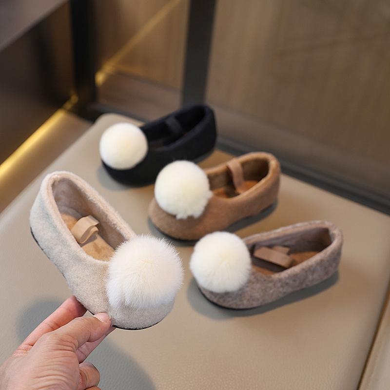 Winter Kids Causal Moccasin Girls Plush Shoes Soft Hairball Children's Fashion Princess Flat Shoes Warm Furry Hairy
