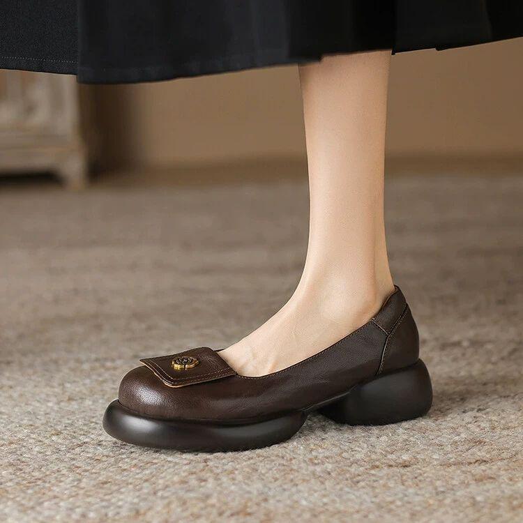 2025 Retro Brown Camellia Leather Round-Toe Loafers with Thick Soles for Spring & Autumn