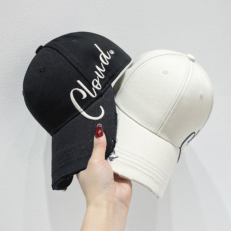 The new fashionable baseball cap is a versatile accessory for women in spring and summer. It features a large brim, which not only provides sun
