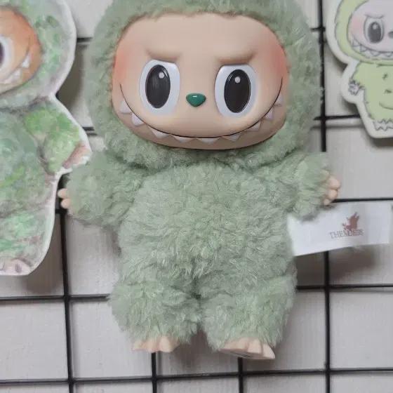 

Genuine Labubu Macaroon Green Grape