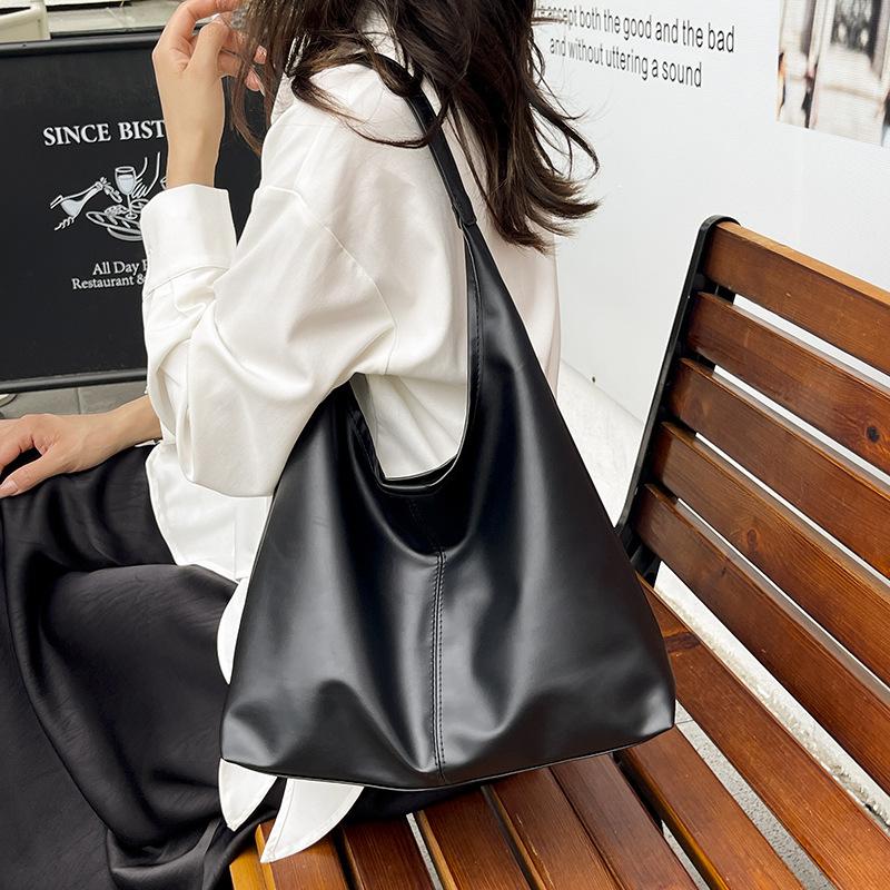 Bags Women'S Fashion Simple Shoulder Bag Large Capacity Pu Commuter Tote Bag Premium Retro Underarm Bag