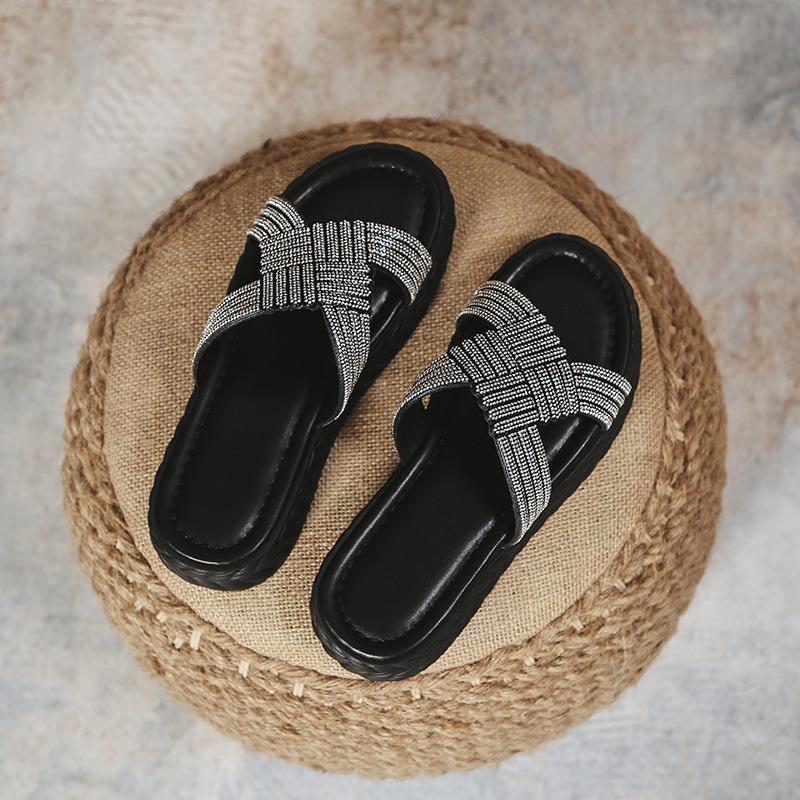 Тапочки со стразами — фото 6