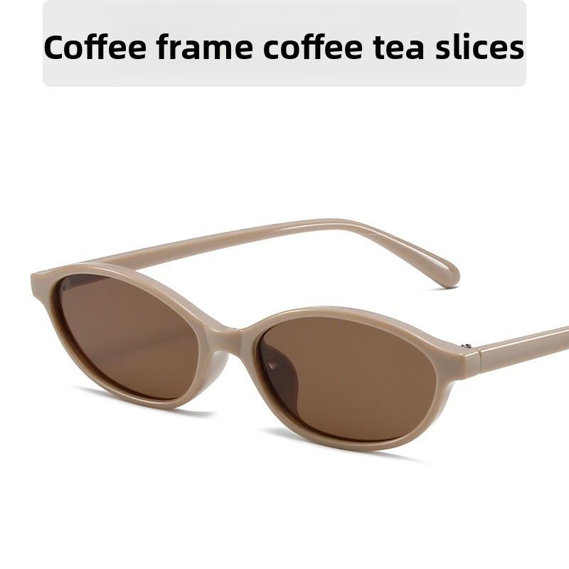 Stylish Black Frame Sunwear With Tinted Lenses For Casual Daywear And Events