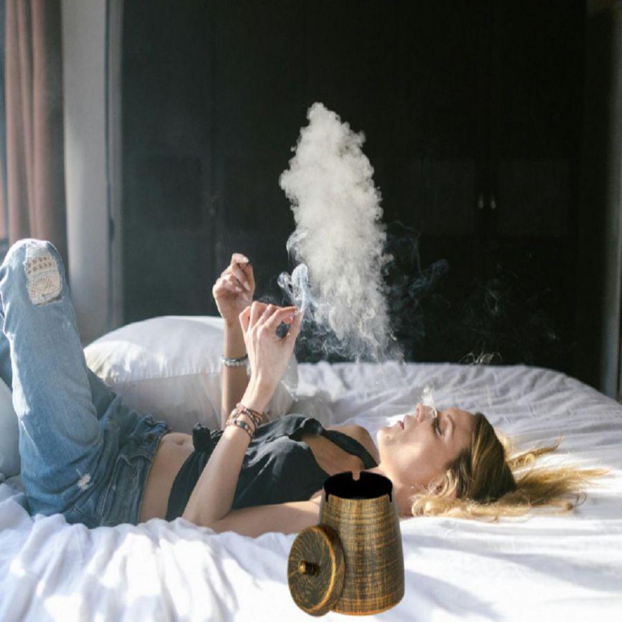 Creative Metal Ashtray with Lid for Bars, KTV, and Cafes