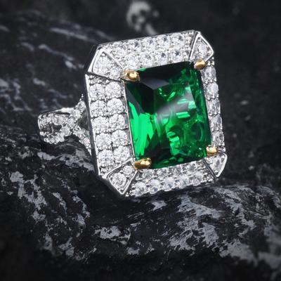 Luxuriöser, zweifarbiger Goldring mit Smaragd-Prinzessin-Simulation und quadratischem Bohrer, geeignet für Damen, Bankett, Party, Modeschmuck