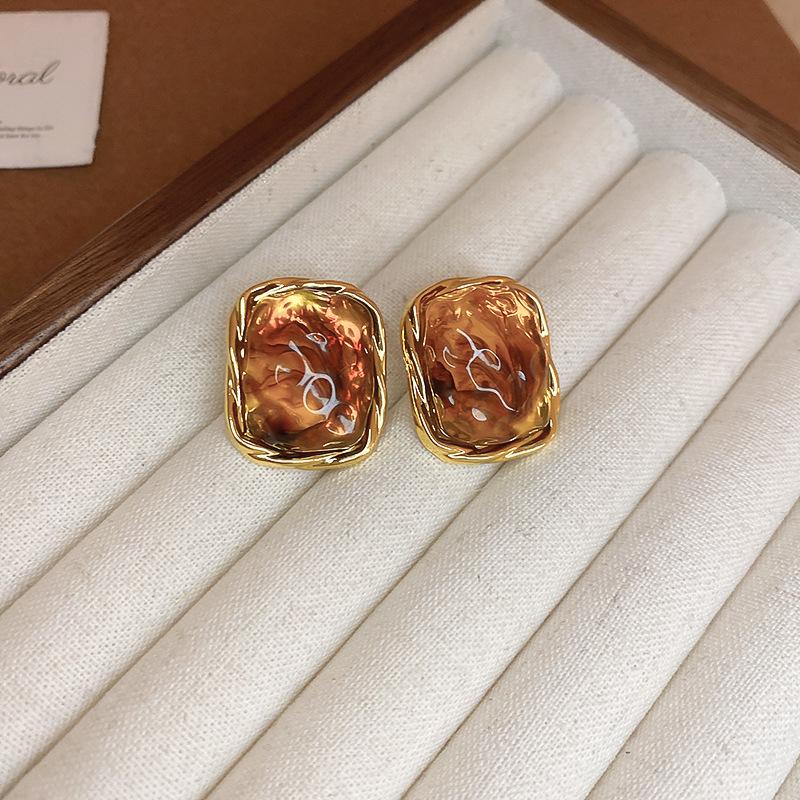 Gold Plated U-Shaped Retro Resin Ear Cuffs - Melaude Versatile Earrings for Women - Autumn/Winter Fashion Accessory