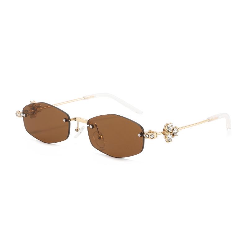 Jennie's Rimless Silver Polygonal Diamond-Studded Sunglasses - Pure Desire & Luxurious Lightness