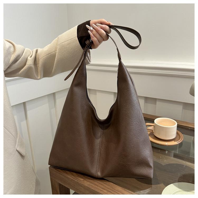 Niche Premium Commuter Tote Bag Spacious Student Class Shoulder Bag Minimalist Purse Crossbody Bag Women
