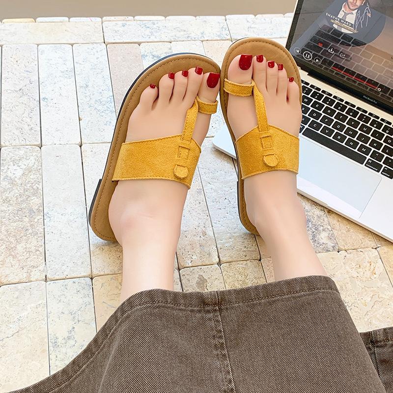 2025 Sommer neue Retro Zehensandalen Damenmode Nische flachsohlige weichsohlige Strandsandalen