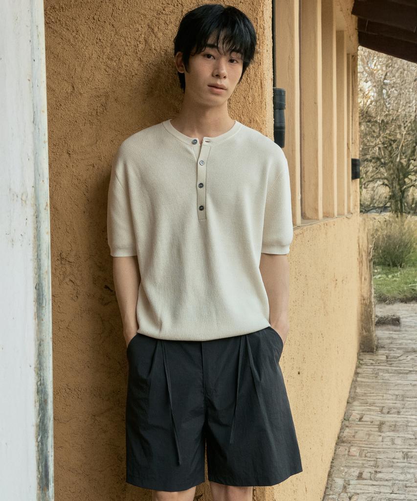 Wednesday Oasis Half One-Pleat Shorts_Black(Wb6Pt14)