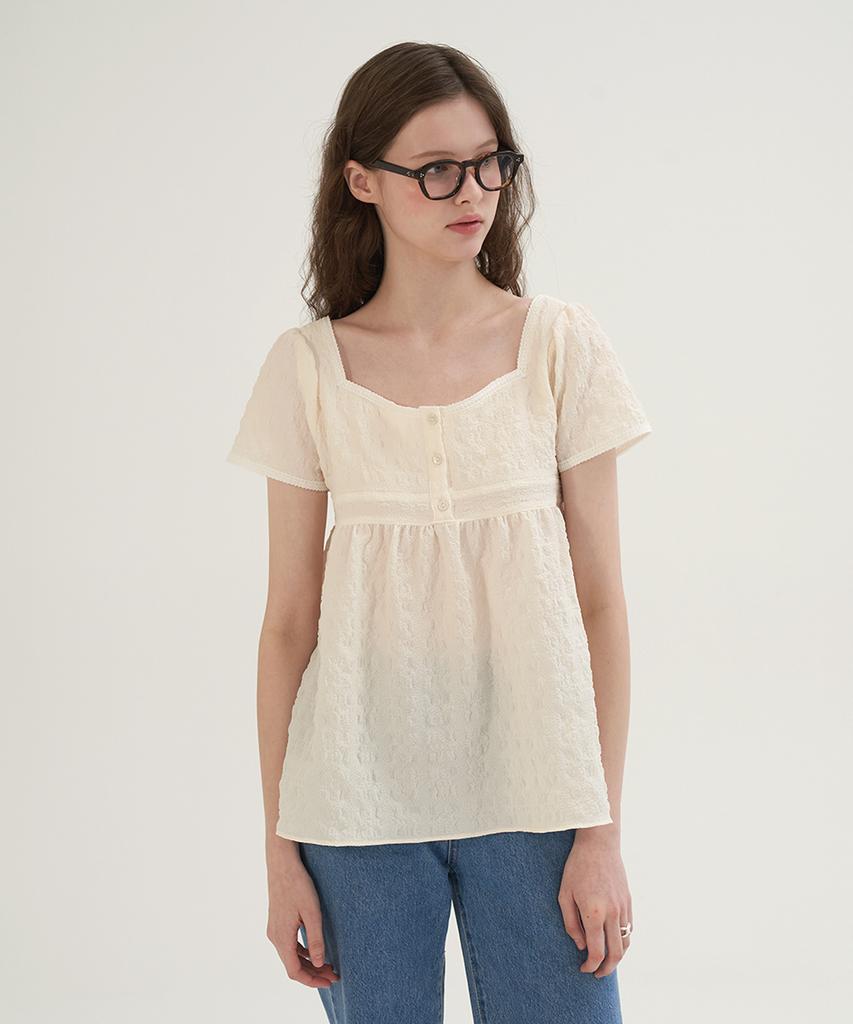 Sseomweeobeoteo Sorbet Lace Blouse - Cream