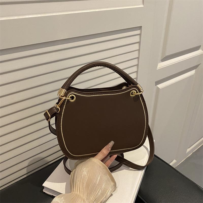 

Женская новая сумка 2025 года, сумка высокого класса, осенне-зимняя сумка, женская атмосферная нишевая сумка-мессенджер темно-коричневого