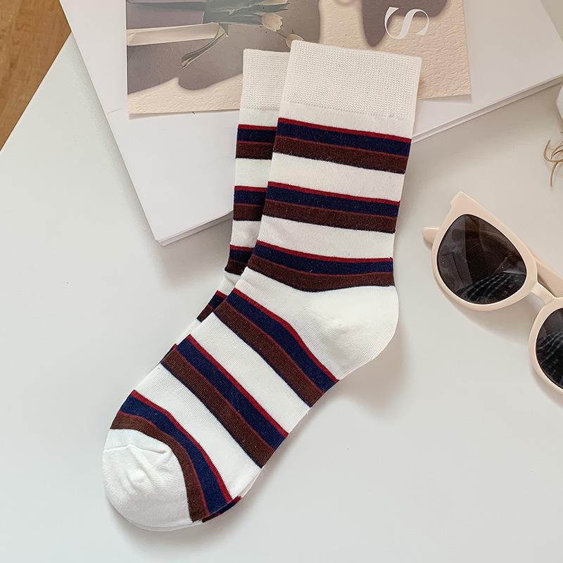 25 New Autumn/Winter Japanese Anti-Pilling Striped Cotton Mid-Calf Socks - Trendy College Style Colorblock for Women.