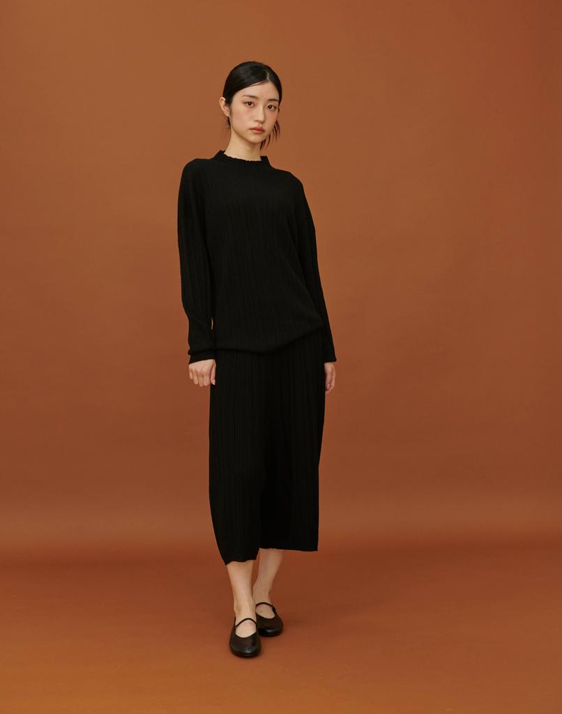 Beiseuseuledeu Wavy Texture Wool Pants_Black